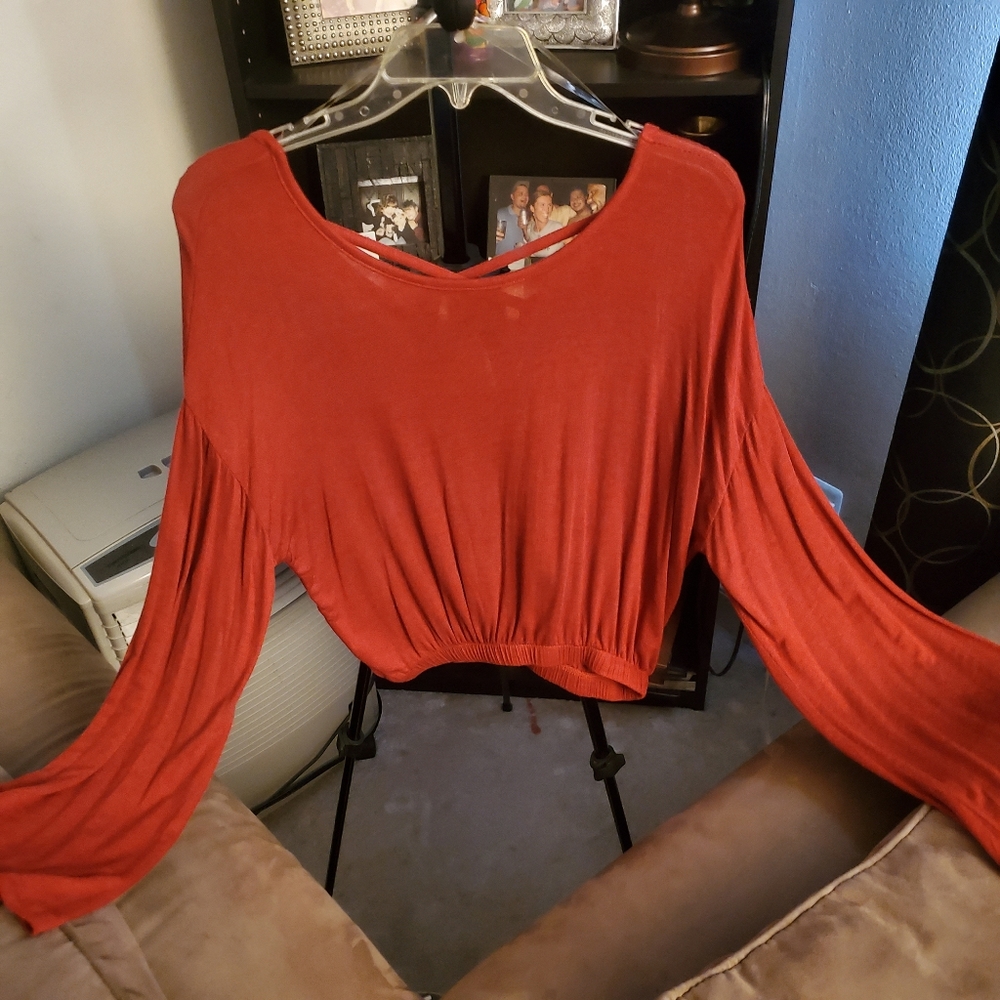Cute red/orange top
